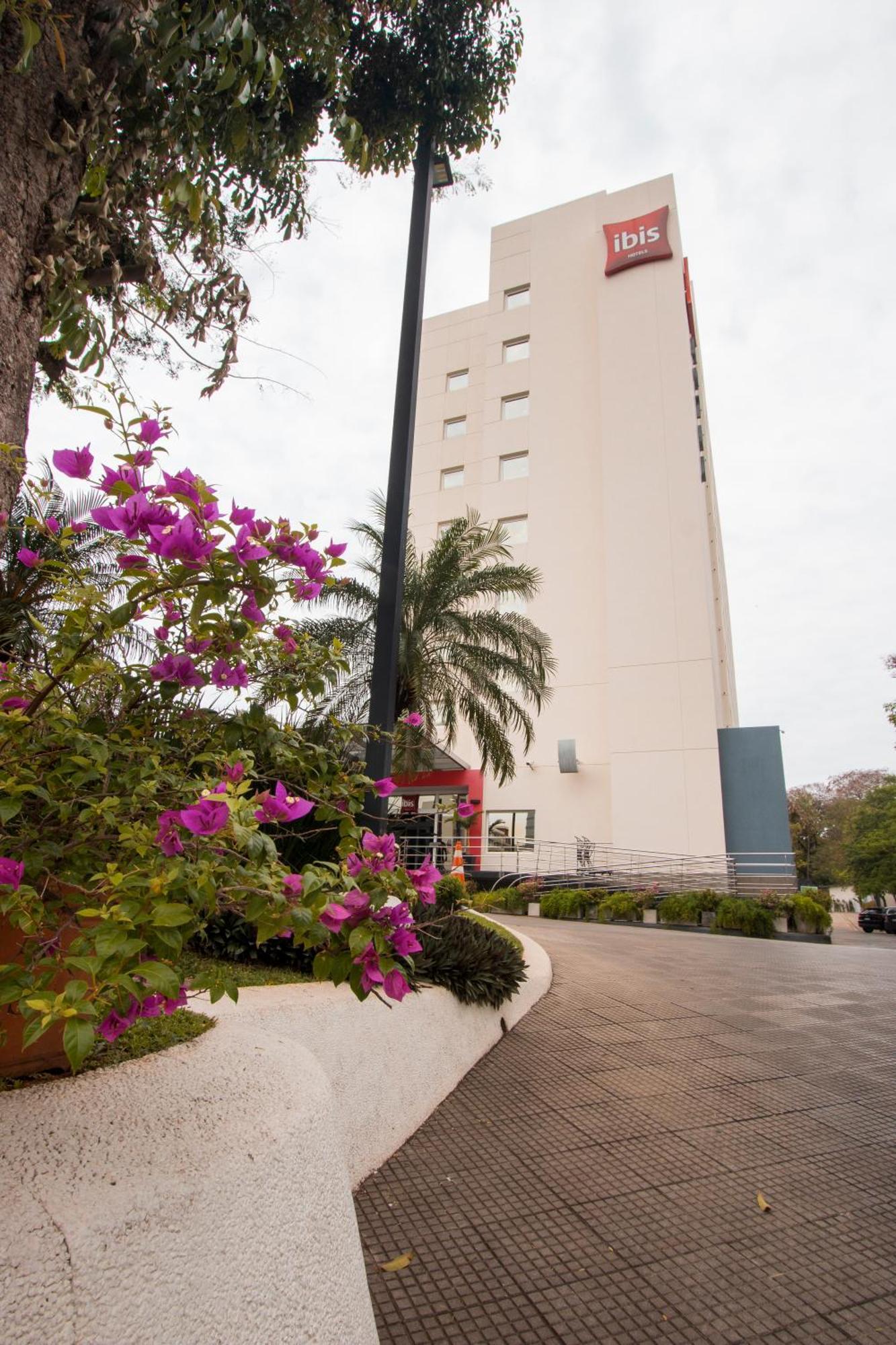 Ibis Asuncion Hotel Kültér fotó